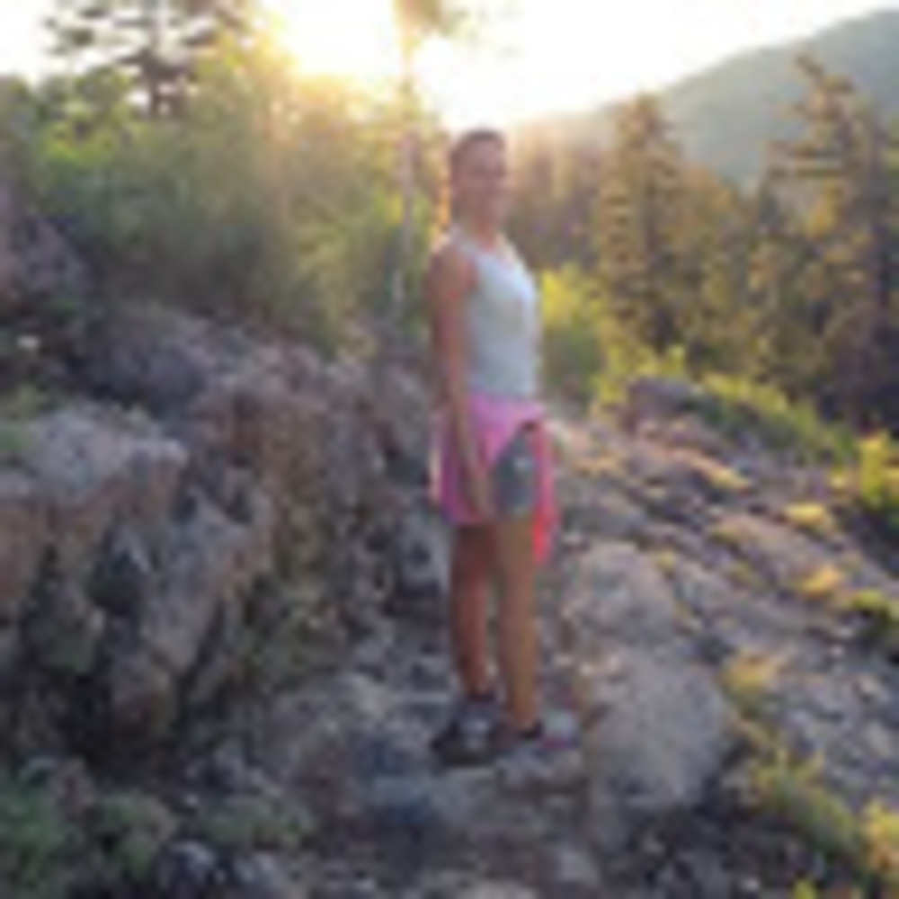 Meet your Posher, Adriana